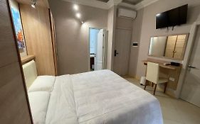 Ambasada Suite